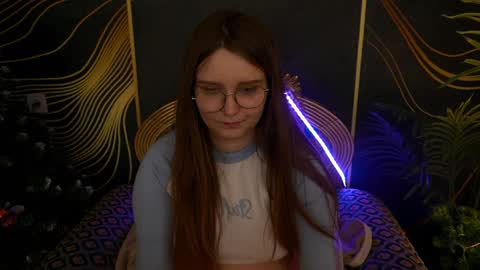 Snapshot of magicpeachhs chatting on January 20, 4:34 pm Emily online show from January 20, 4:34 pm