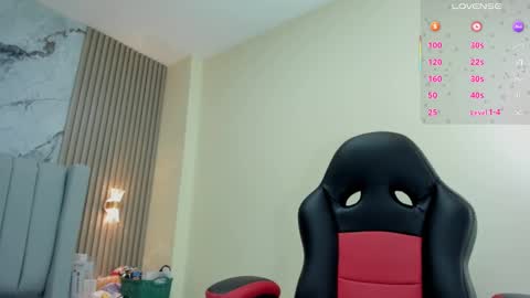 magievans1 online show from October 6, 12:34 pm