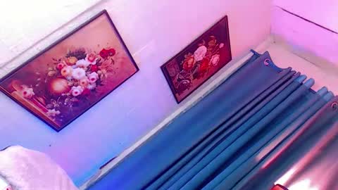 Mocah online show from November 26, 10:01 am