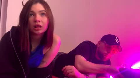 magpie_mila online show from September 23, 8:15 pm