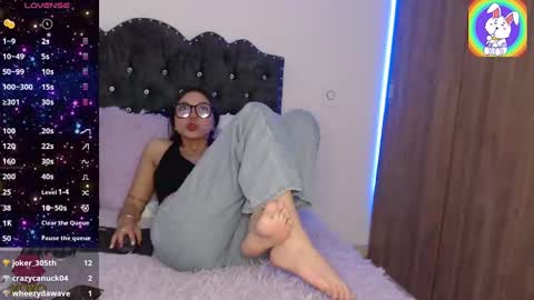 Snapshot of maiaa_evans chatting on February 8, 5:29 am t online show from February 8, 5:29 am