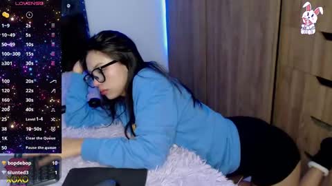 Snapshot of maiaa_evans chatting on February 26, 4:52 am t online show from February 26, 4:52 am