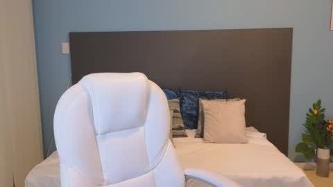 Snapshot of maiaa_ruiz chatting on January 13, 2:11 pm Maiaa Ruiz online show from January 13, 2:11 pm