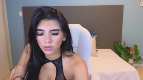 Snapshot of maiaa_ruiz chatting on January 22, 1:53 pm Maiaa Ruiz online show from January 22, 1:53 pm