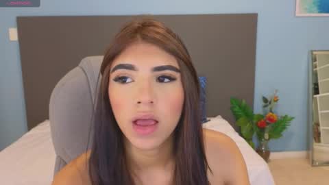 Snapshot of maiaa_ruiz chatting on September 18, 2:54 pm Maiaa Ruiz online show from September 18, 2:54 pm