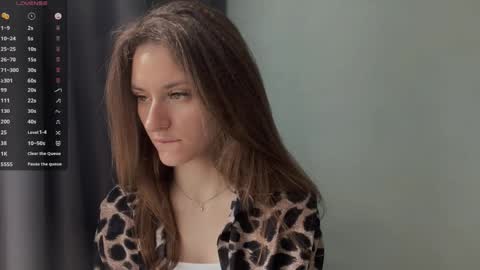 M I A online show from April 11, 8:51 am