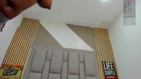 Snapshot of maiacharris chatting on January 29, 1:27 am maiacharris online show from January 29, 1:27 am
