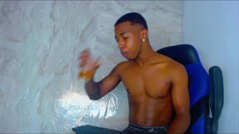 maicoljorda1 online show from September 20, 12:41 pm