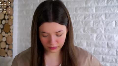 Lucy online show from November 7, 2:36 am