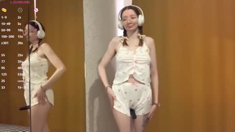 Elina online show from October 10, 9:26 am