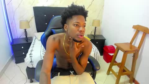 M A I K O L -- M O N S T E R C O C L online show from November 11, 3:09 am