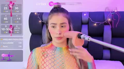 Snapshot of maily_zans chatting on March 5, 8:10 pm Maily online show from March 5, 8:10 pm