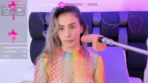 Snapshot of maily_zans chatting on March 6, 2:19 am Maily online show from March 6, 2:19 am