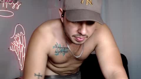 maison_xmed online show from April 14, 9:40 pm