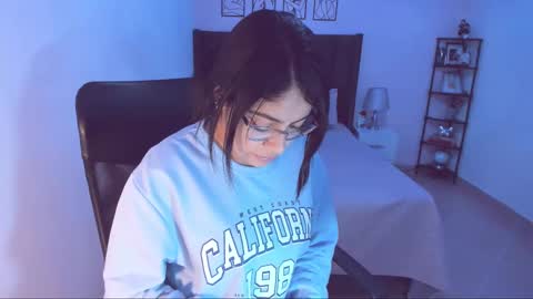 Snapshot of maite_kanes chatting on March 6, 2:30 am Maite online show from March 6, 2:30 am