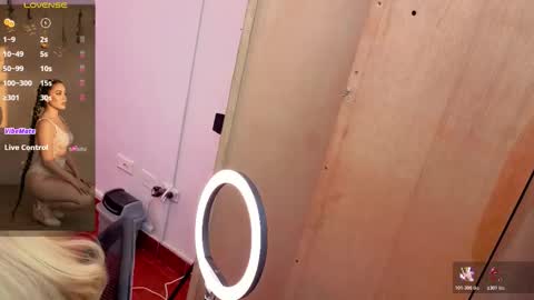 MAITE STONE1 online show from March 29, 8:38 am