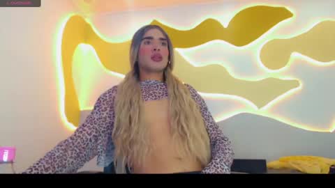 maitecandyxx online show from June 17, 4:17 am
