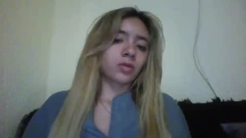 majo_gomezz online show from December 5, 1:27 am
