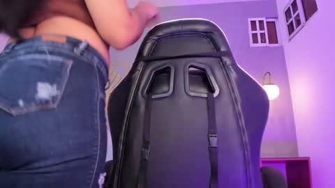 MAJO ROSE  online show from September 19, 9:18 pm