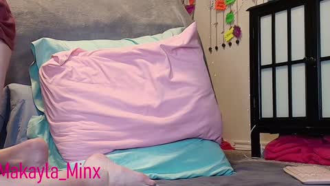 Snapshot of makayla_minx chatting on January 6, 4:04 am Makayla online show from January 6, 4:04 am