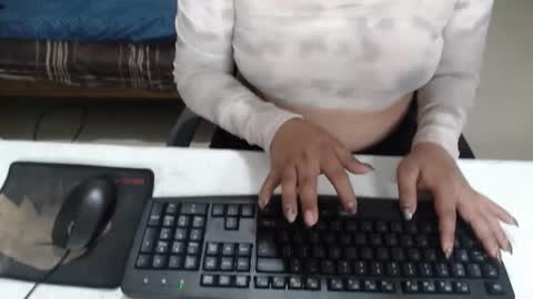 make_me_cum07 online show from December 1, 11:30 am