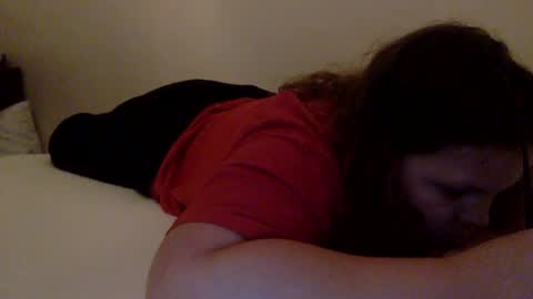 Snapshot of makemesquirt06 chatting on September 15, 5:09 am makemesquirt06 online show from September 15, 5:09 am