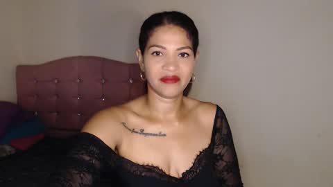 MAKENNAA online show from November 27, 9:17 am