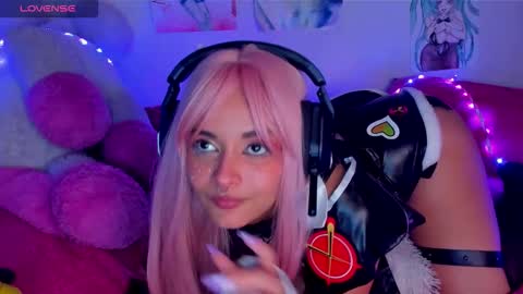 Maki Sins online show from October 19, 7:35 am