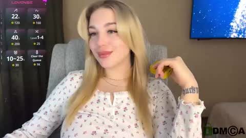 maksisisia online show from December 18, 6:58 pm