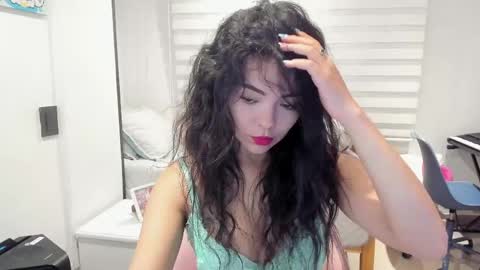 Mal Norma online show from April 19, 1:28 am