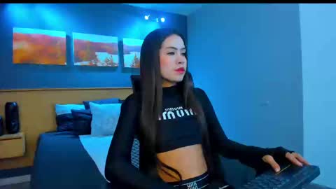 Malaikah online show from October 20, 10:59 pm