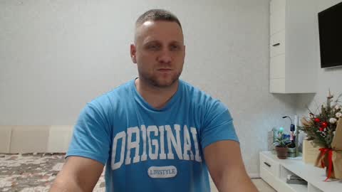 Snapshot of malchyshka chatting on January 16, 5:33 pm malchyshka online show from January 16, 5:33 pm