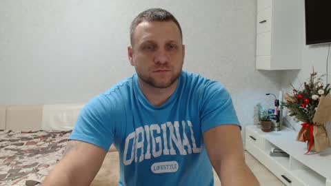 Snapshot of malchyshka chatting on January 12, 8:57 am malchyshka online show from January 12, 8:57 am
