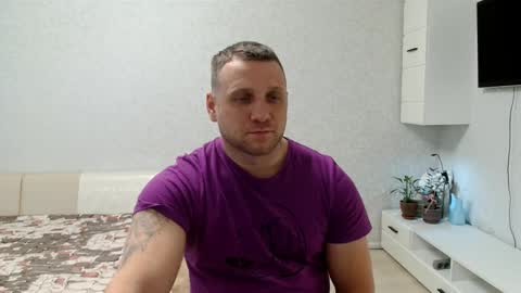 Snapshot of malchyshka chatting on February 22, 8:18 am malchyshka online show from February 22, 8:18 am