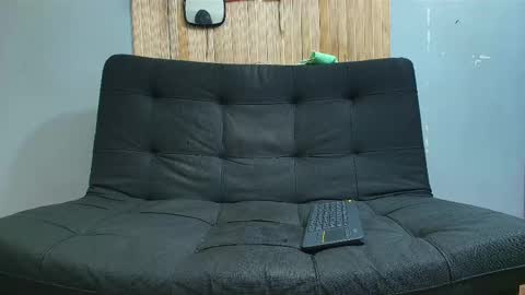 Snapshot of malcompierce chatting on March 4, 3:00 am Malcom online show from March 4, 3:00 am