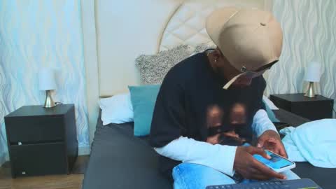 Malcom online show from September 27, 3:48 am