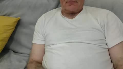 male_toy online show from March 10, 9:18 pm