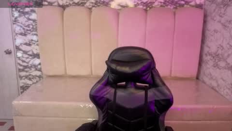 Hi Stream 800am to 200pm online show from December 3, 1:45 pm