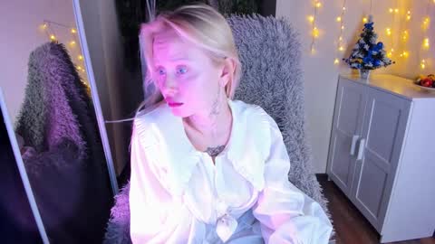 Malena online show from December 27, 1:18 pm