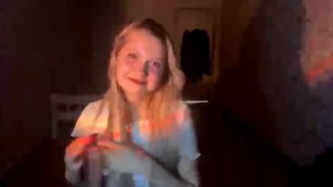 Amelia online show from September 10, 3:13 pm