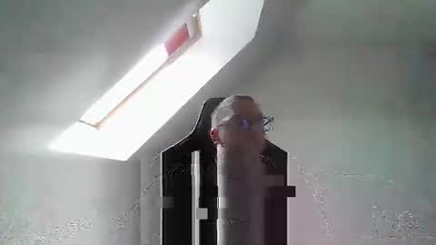 breton online show from February 4, 8:18 am