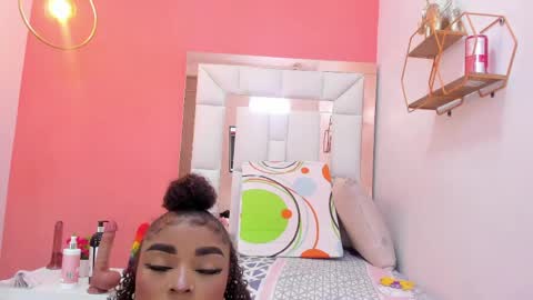Melanie online show from May 17, 11:52 am