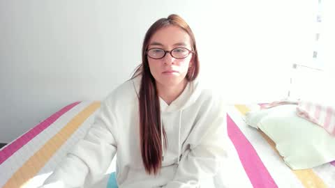 instagram  nueela   online show from September 25, 9:22 pm