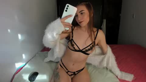 instagram  nueela   online show from January 26, 9:40 pm