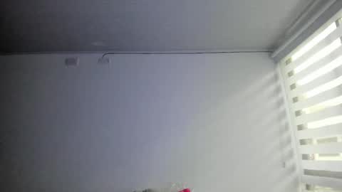 instagram  nueela   online show from October 24, 10:32 pm