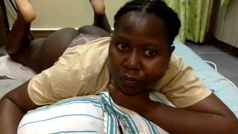 mamasita2023 online show from October 12, 10:00 pm