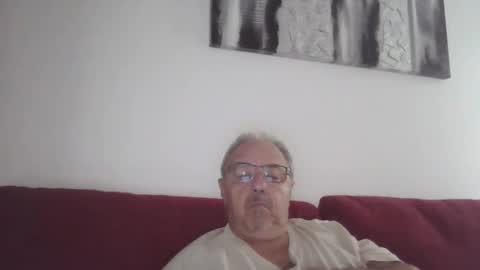 Snapshot of mambow99 chatting on October 13, 4:09 pm OLDMANFREE online show from October 13, 4:09 pm