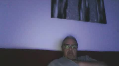 OLDMANFREE online show from May 5, 11:54 pm