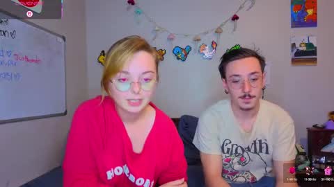 MamiCloudz online show from September 20, 3:42 am