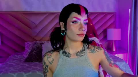   online show from January 17, 9:01 pm